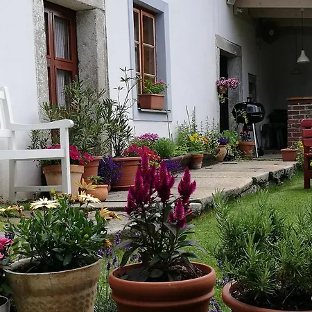 Malikovsky Dvur Gasthof Malikov Nad Nezarkou