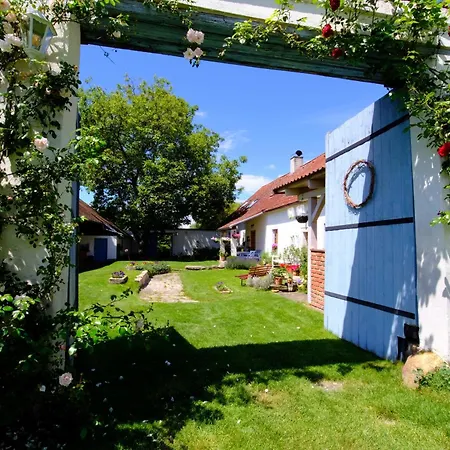 Gasthof Malikovsky Dvur Malikov Nad Nezarkou